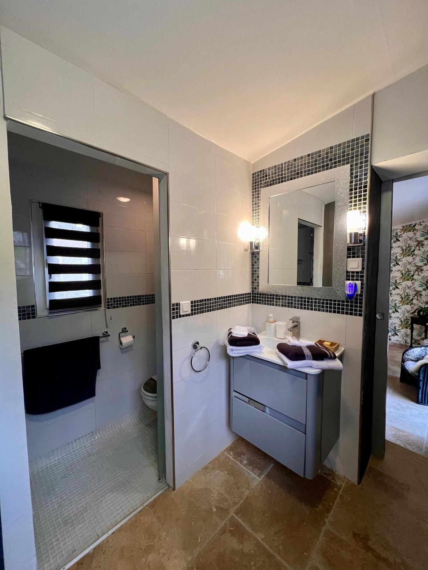 Des Estelles Axel Avec Espace Jacuzzi * Cavaillon